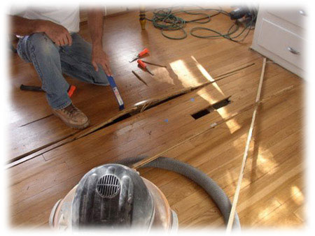 Někdy je nutná celková renovace dřevěné podlahy